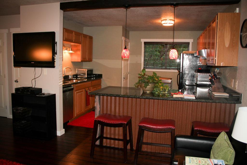 The 8Th Street Retreat Villa Carbondale Bagian luar foto
